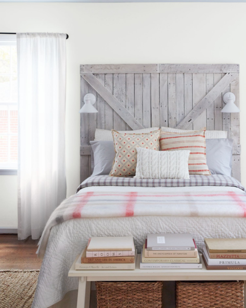 Featured image of post How To Decorate A Bed : The space above the bed is a tricky one to decorate.
