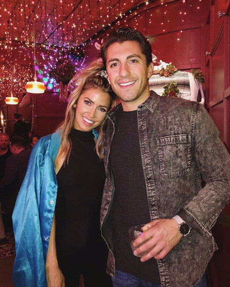 'Bachelor's' Kaitlyn Bristowe and Jason Tartick Move in Together in ...