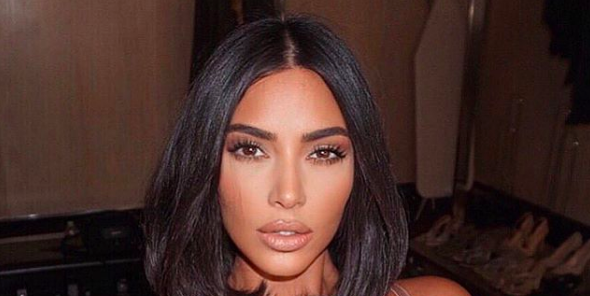 Kim Kardashian Shows Off Neutral 90s Makeup And Looks Totally Different