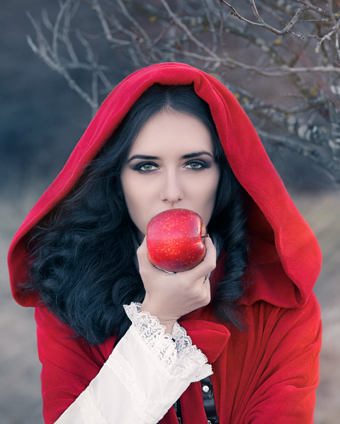 diy witch costume - red hooded witch