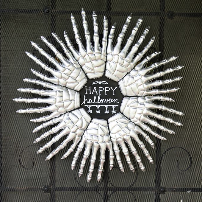 23 Diy Halloween Wreaths Best Halloween Door Decoration Ideas