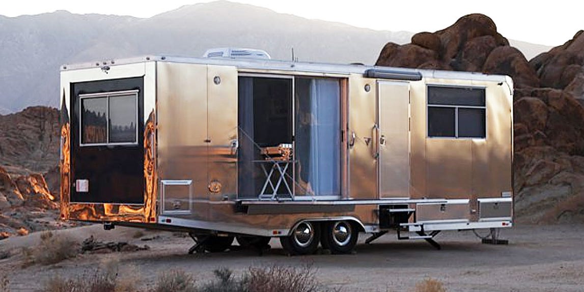 The Living Vehicle 2020 is the Perfect Luxury Trailer