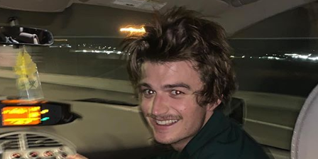 39 stranger things 39 star joe keery has cool hair again weight loss men