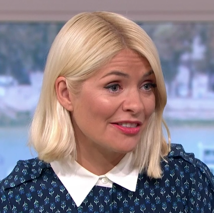 Holly Willoughby is a vision in navy shirt dress