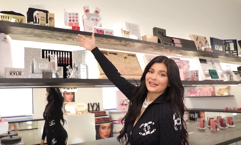 Kylie Jenners Office Tour Of Kylie Cosmetics Just Told Me Im Really Broke