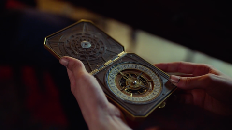 His Dark Materials' Alethiometer, Explained - The Golden Compass