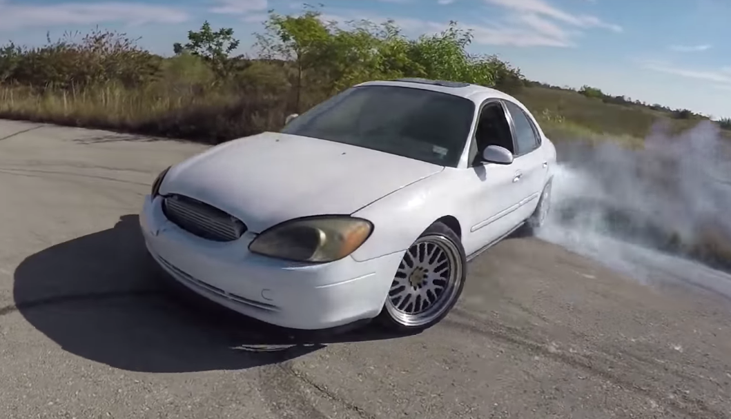 Ford Taurus Is a 1JZ-Powered Rear-Wheel-Drive Burnout Machine