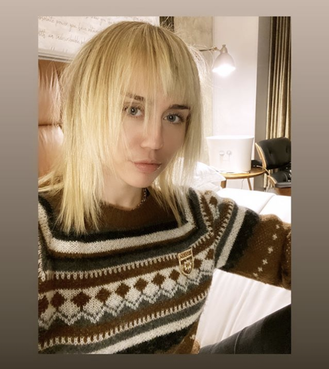 Miley Cyrus Got A New Birthday Haircut Courtesy Of Her Mom Tish