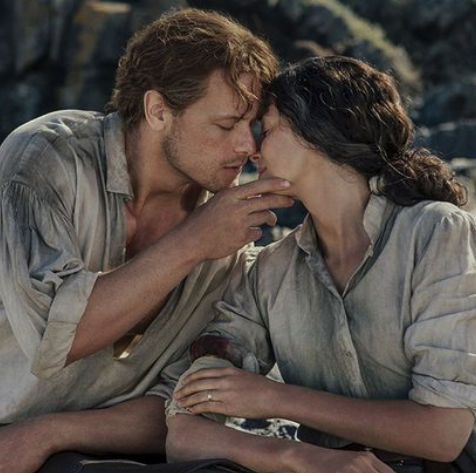 Hollywood Sex Video Open - Best Sex Scenes from Netflix and Starz Series 'Outlander'