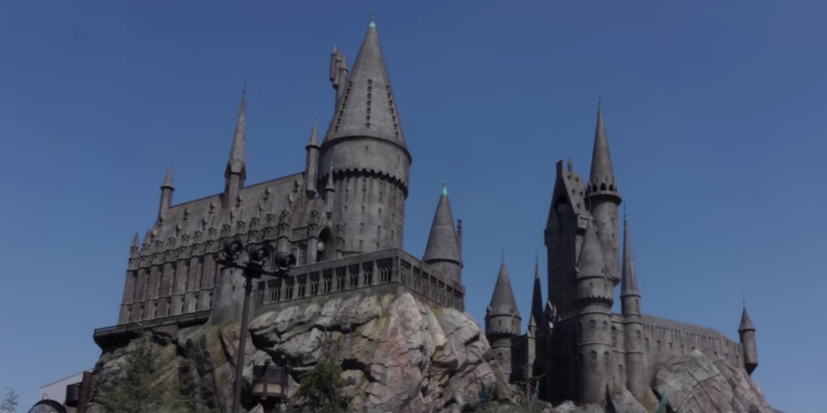You Can Virtually Go On Universal Studios Harry Potter Castle Ride