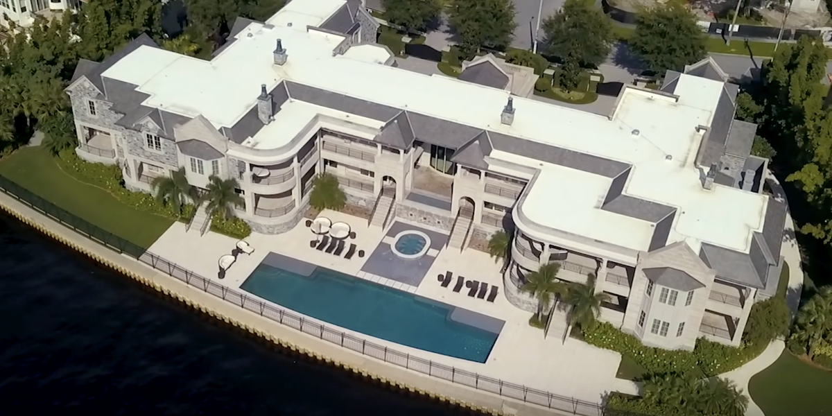 Tom Brady And Gisele Bundchen Are Renting Derek Jeter S Tampa Mansion