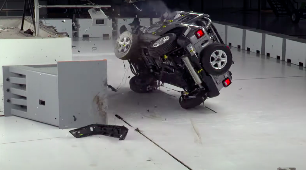 Jeep Wrangler Safety Crash Test IIHS Rating - Wrangler Rollover