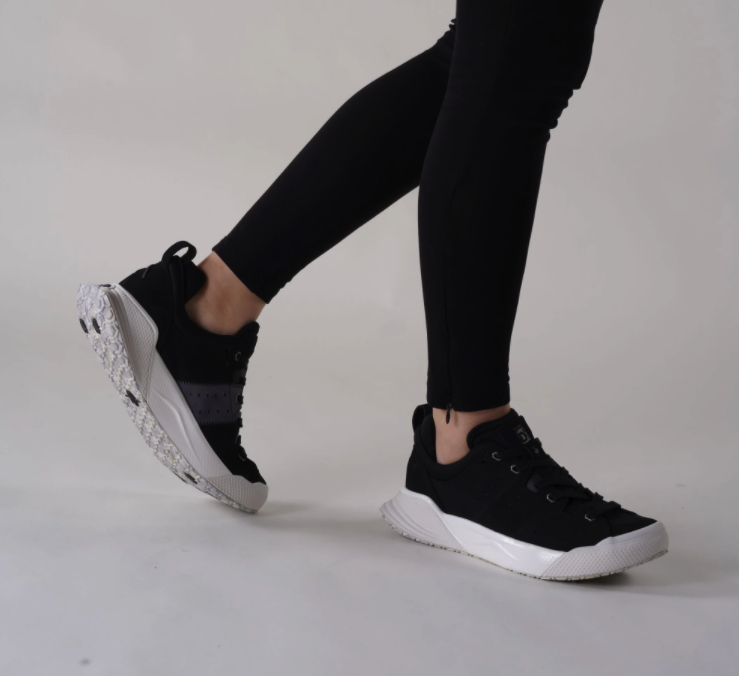 black workout shoes womens