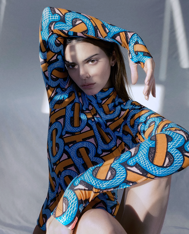 nick knight photographs kendall jenner for burberry for summer monogram campaign     courtney burberry news