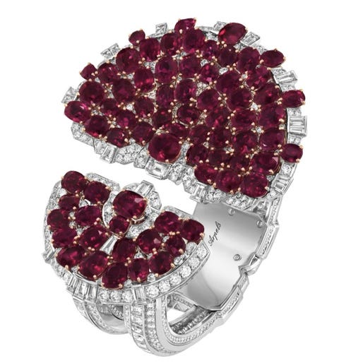 红宝石袖口by Van cleef arpels