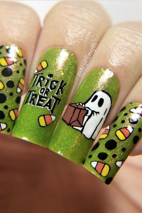 Make an Impression with Trending Acrylic Nails Halloween