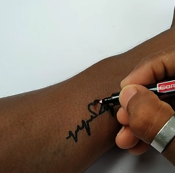How To Make A Diy Temporary Tattoo Using A Pen And Toothpaste