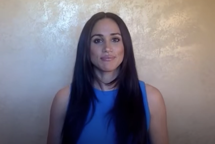 Meghan Markle Shows Off Seriously Long Black Hair In Empowering Speech About Women Meghan Markle Shows Off Seriously Long Black Hair In Empowering Speech About Women