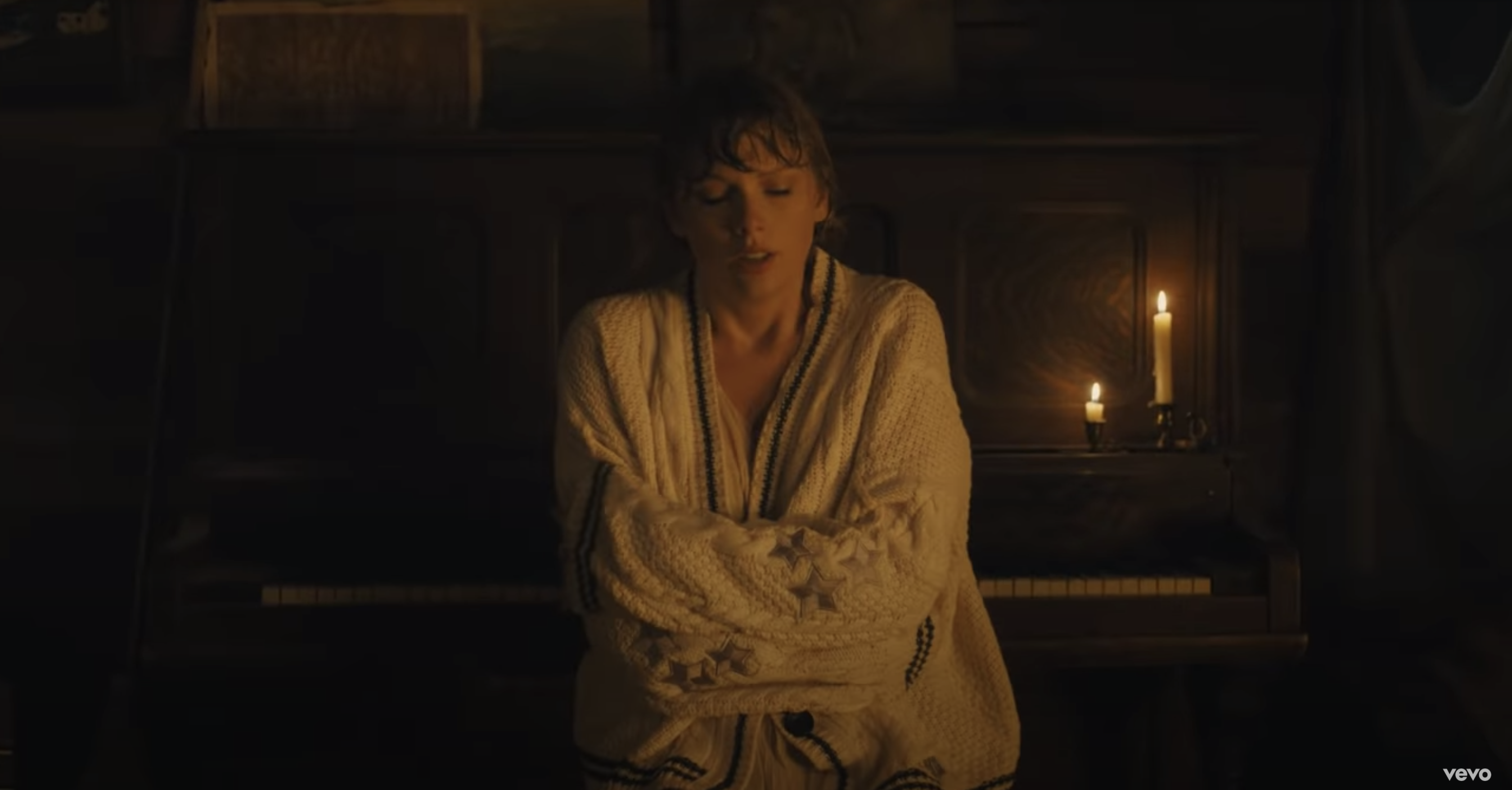 cardigan sweater taylor swift