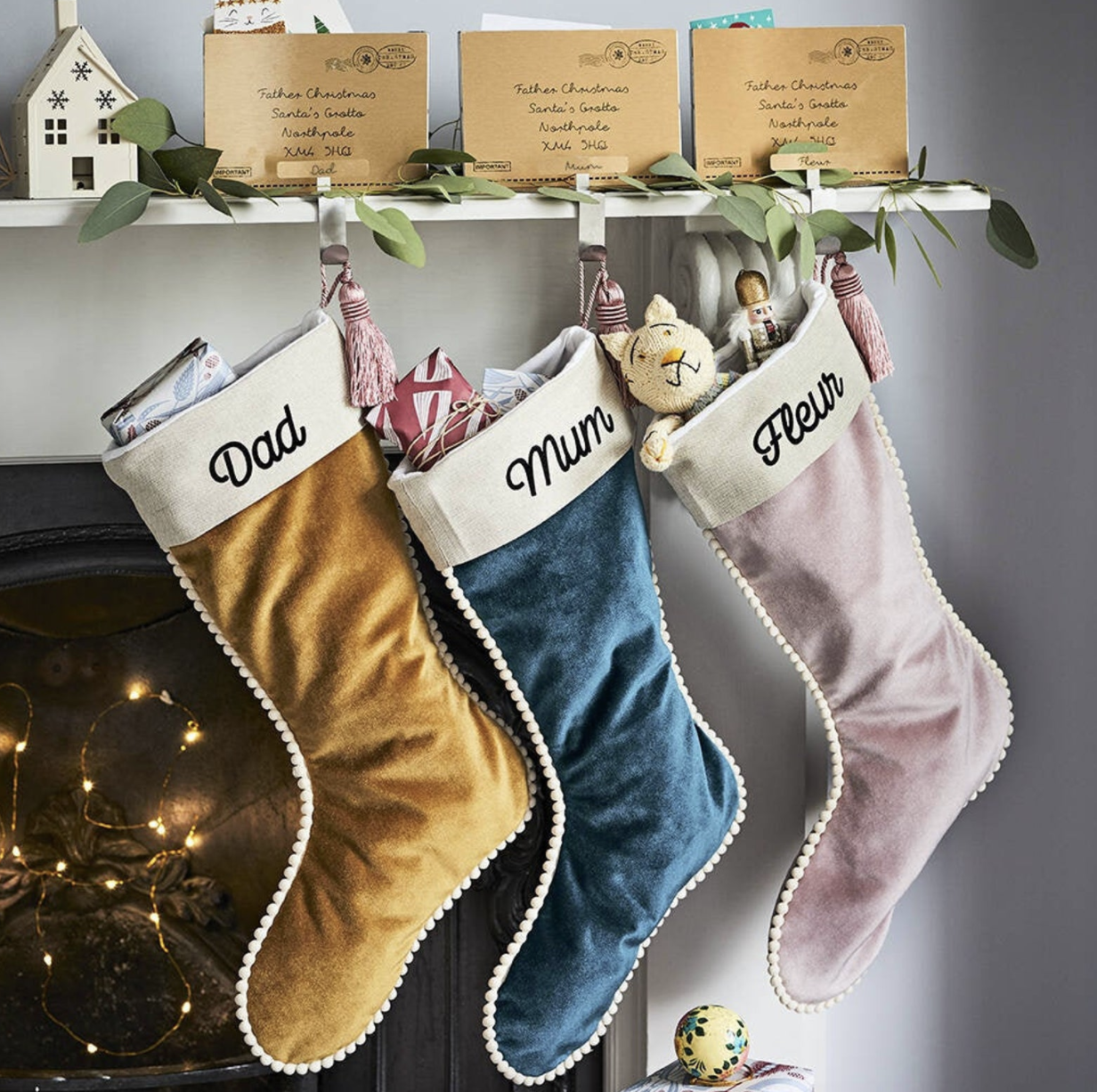 Details about   Christmas Stocking For Kids Fireplace Tree Hanging Home Decor Gift Bag Cute 