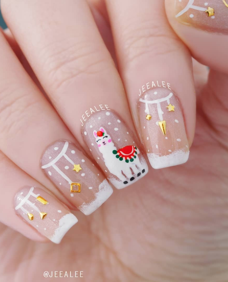 42 Festive Christmas Nail Ideas 2020 Christmas Nail Art Ideas