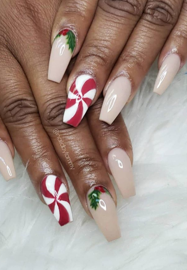 42 Festive Christmas Nail Ideas 2020 Christmas Nail Art Ideas