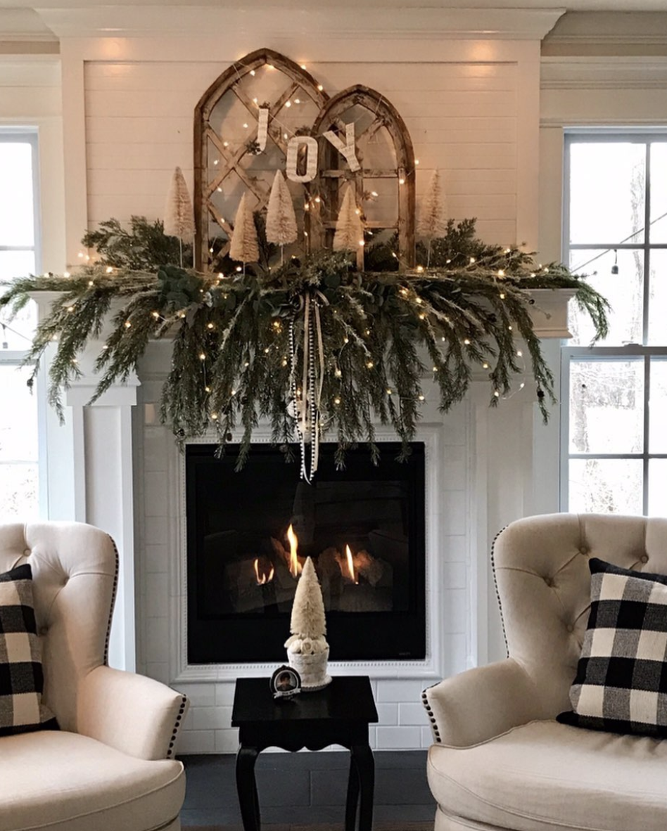 50 Christmas Mantel Decor Ideas To Upgrade Your Fireplace 2020