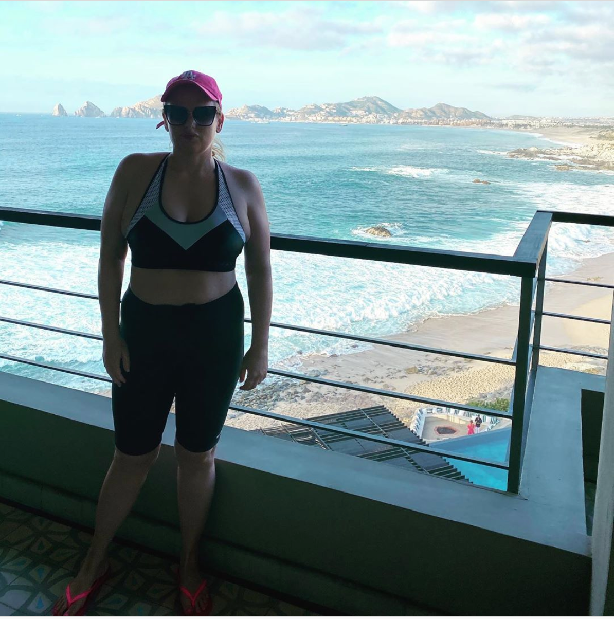 Rebel Wilson Shows Off Abs In Sports Bra And Bike Shorts Instagram