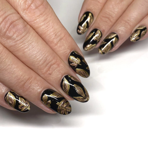 gold leaf manicure