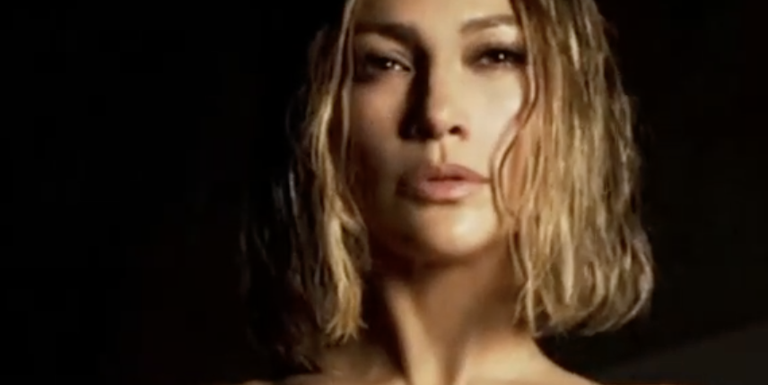 Nuda jennifer lopez Jennifer Lopez's