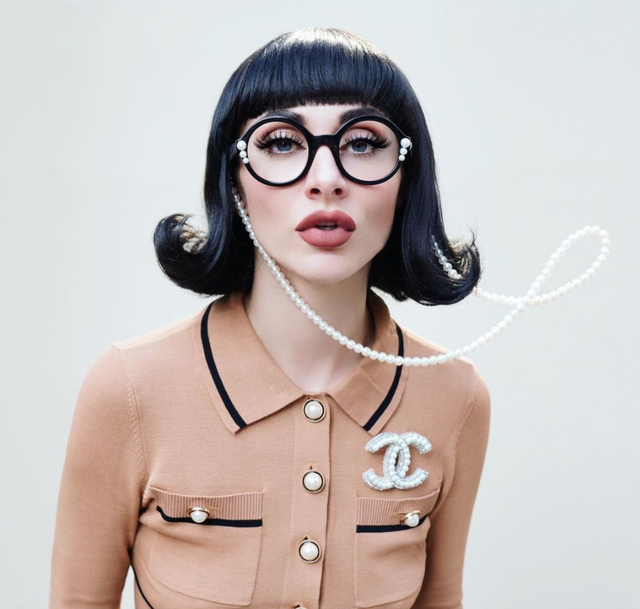 Eyewear, Vision care, Glasses, Hairstyle, Collar, Jewellery, Bangs, Fashion accessory, Style, Black hair, 