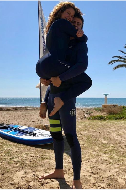 wallpapers Shakira Kids 2021 shakira and gerard pique s body
