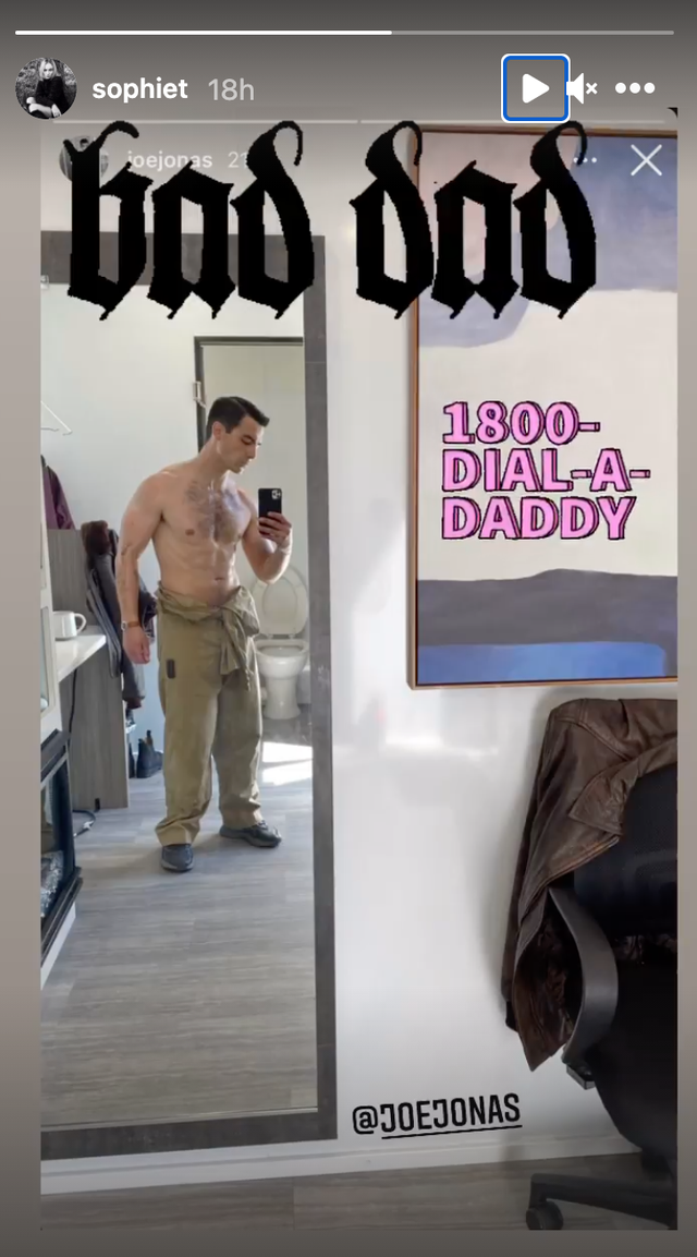 sophie turner's hilarious reaction to joe jonas' thirst trap