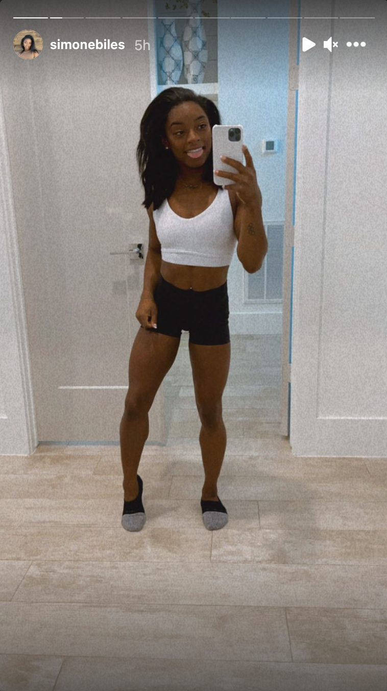 Simone Biles Reveals Her Killer Abs In A Crop Top In A Brand New