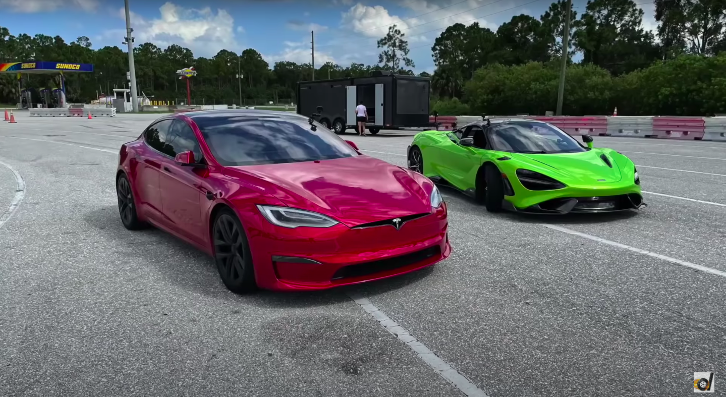 Tesla vs. McLaren: One stomps the other in this drag race