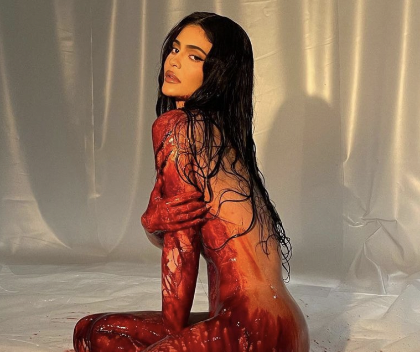 Jenner photo kris shoot nude Kris Jenner
