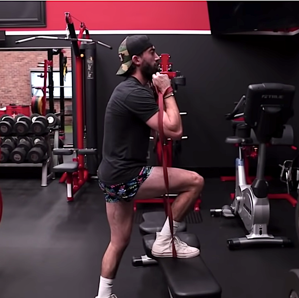 A Top Trainer Shares His Favorite Exercises to Build Bigger Legs Without Weights