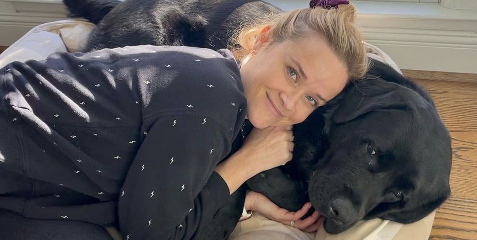 Reese Witherspoon Shares A No-Makeup Photo With Her Dog In New IG