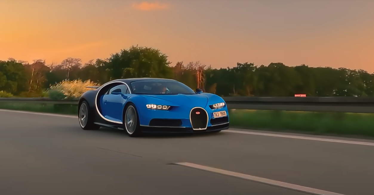 Watch This Chiron 257 MPH on Autobahn: