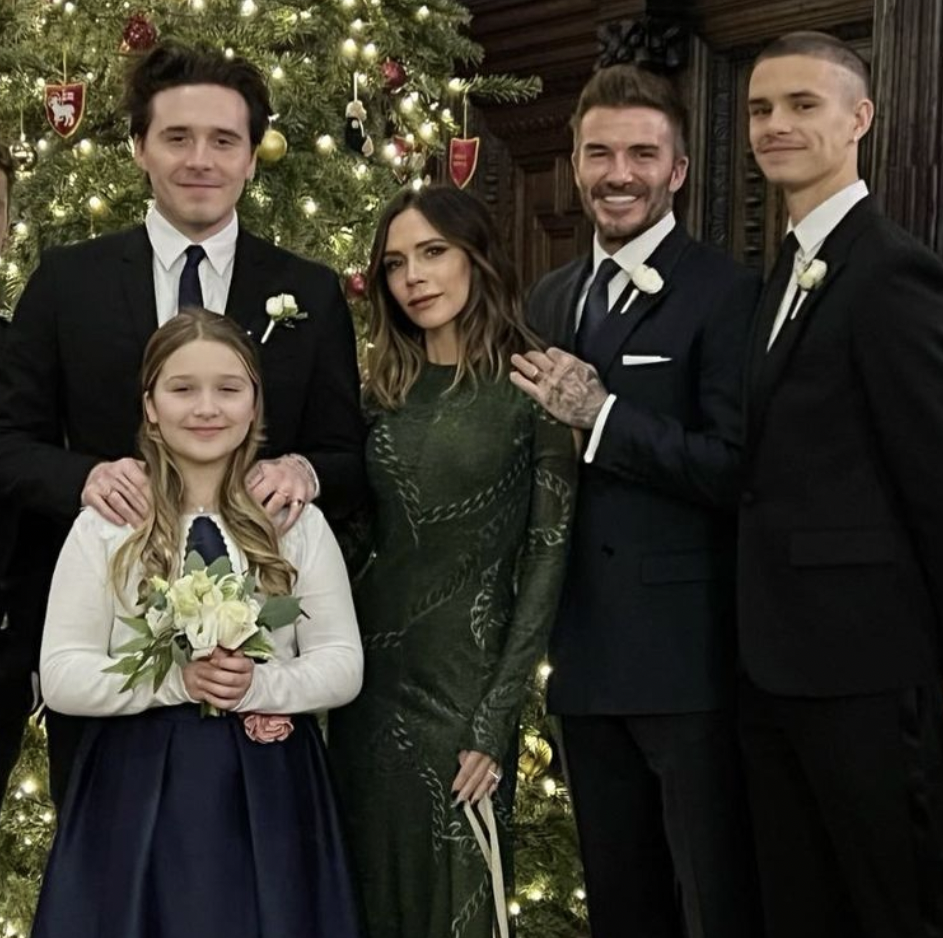 Eagle-Eyed Fans Noticed the Funniest Thing About the Beckhams' Family Christmas Photo