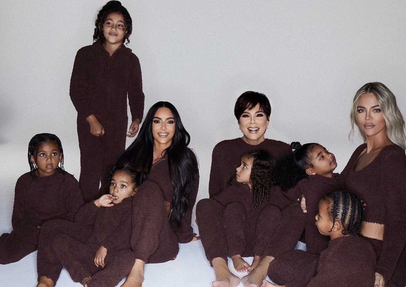 Kardashian Christmas Special 2022 Kourtney Is Missing From The Kardashians 2021 Christmas Card