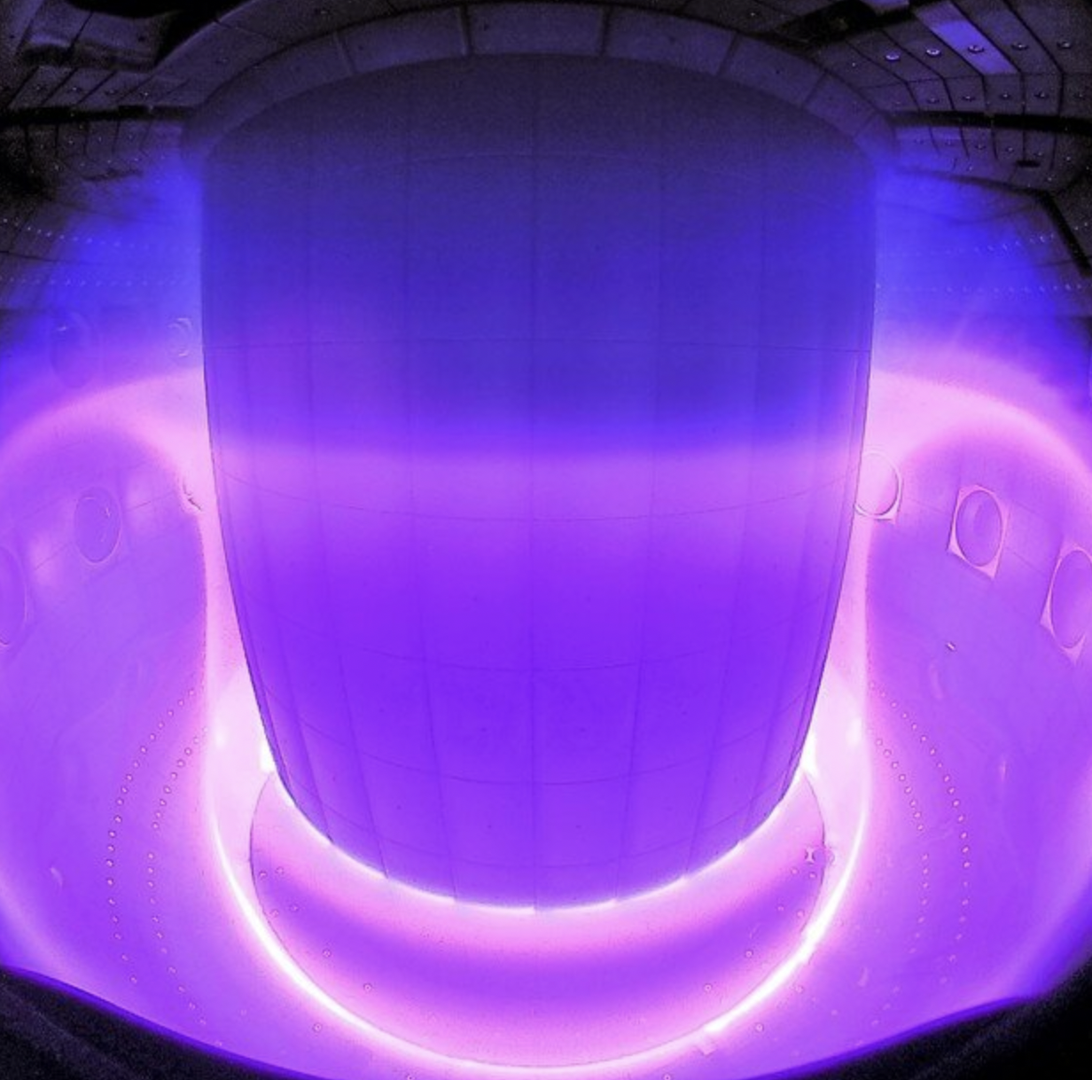 This AI Can Control the Sun-Hot Plasma in a Nuclear Fusion Reactor