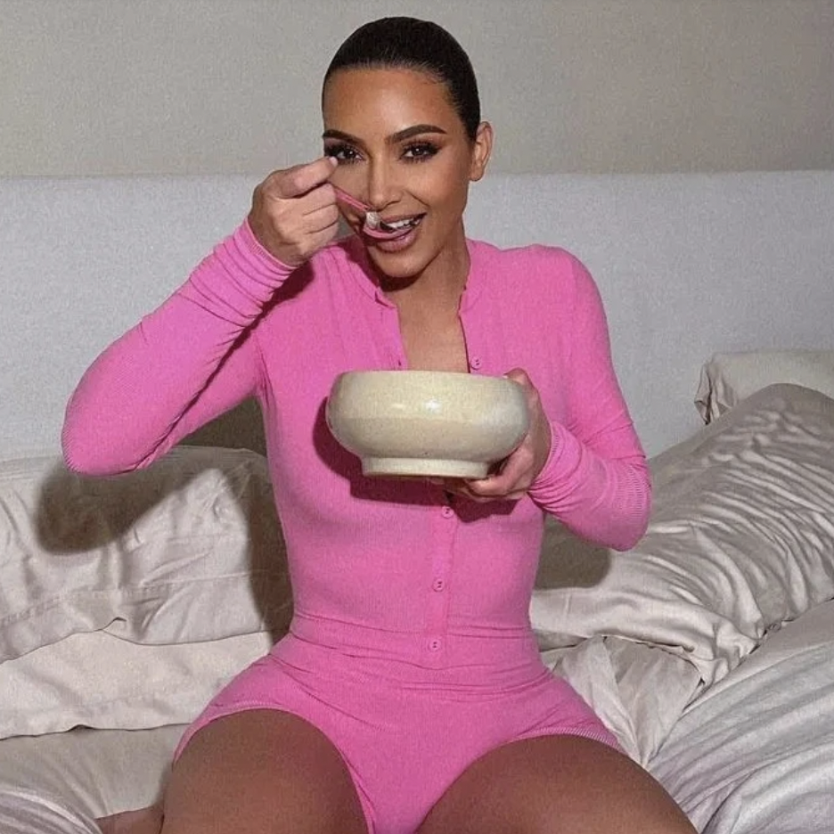 Newly Legally Single Kim Kardashian Removes 