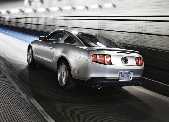 2011 ford mustang coupe gt