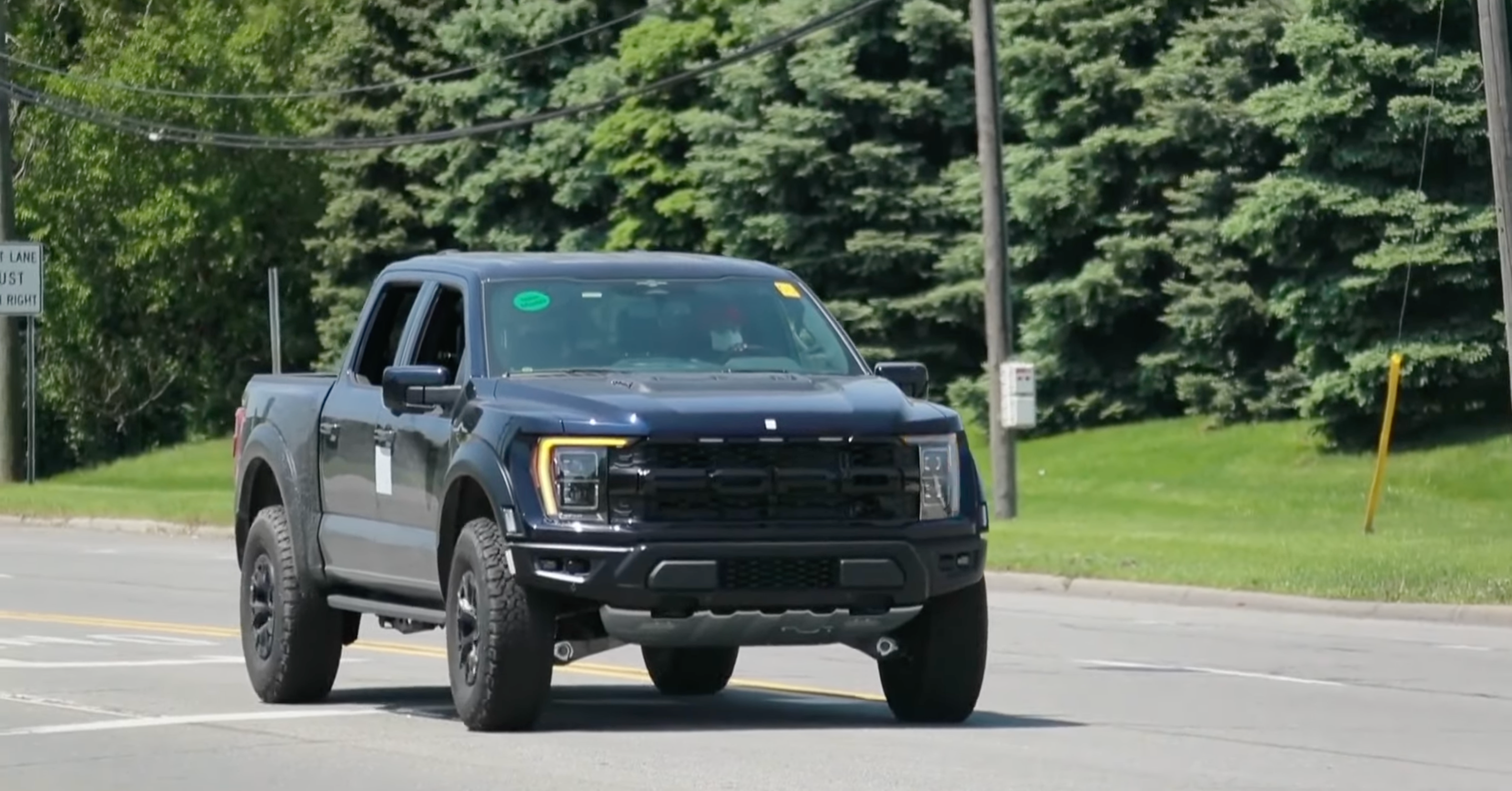 Listen to the Supercharged Ford F-150 Raptor R's V-8 Grumble