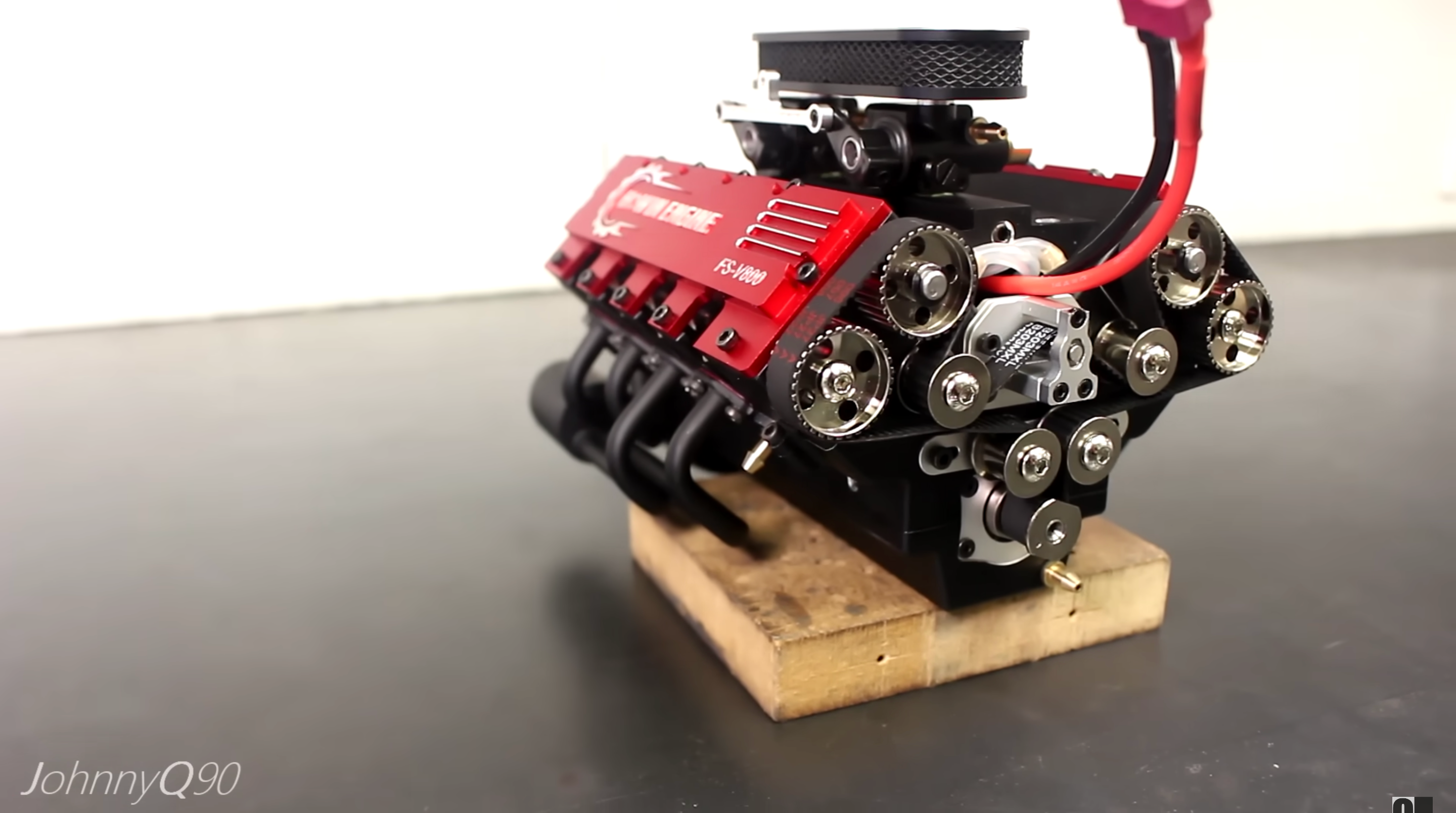 Listen to This Tiny 4.3-HP V-8 Rev to 12,500 RPM