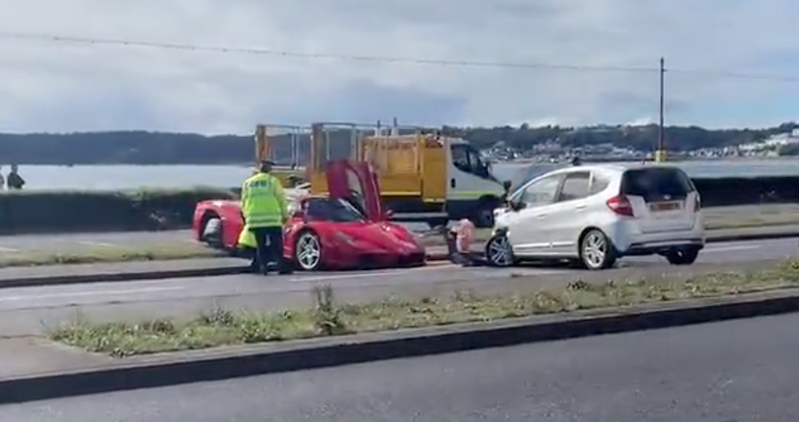 Ferrari Enzo Crashed While Being Delivered to Its Owner