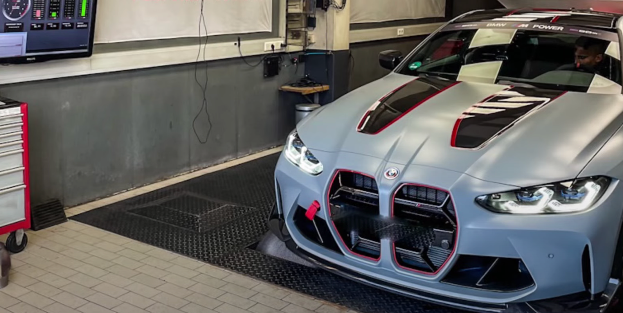 The BMW M4 CSL Makes Way More Power Than It's Supposed to on a Dyno