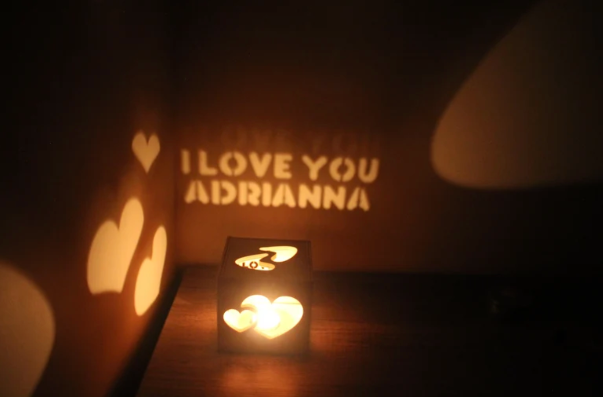 This Romantic Gift Projects a Special Message for Your Loved One