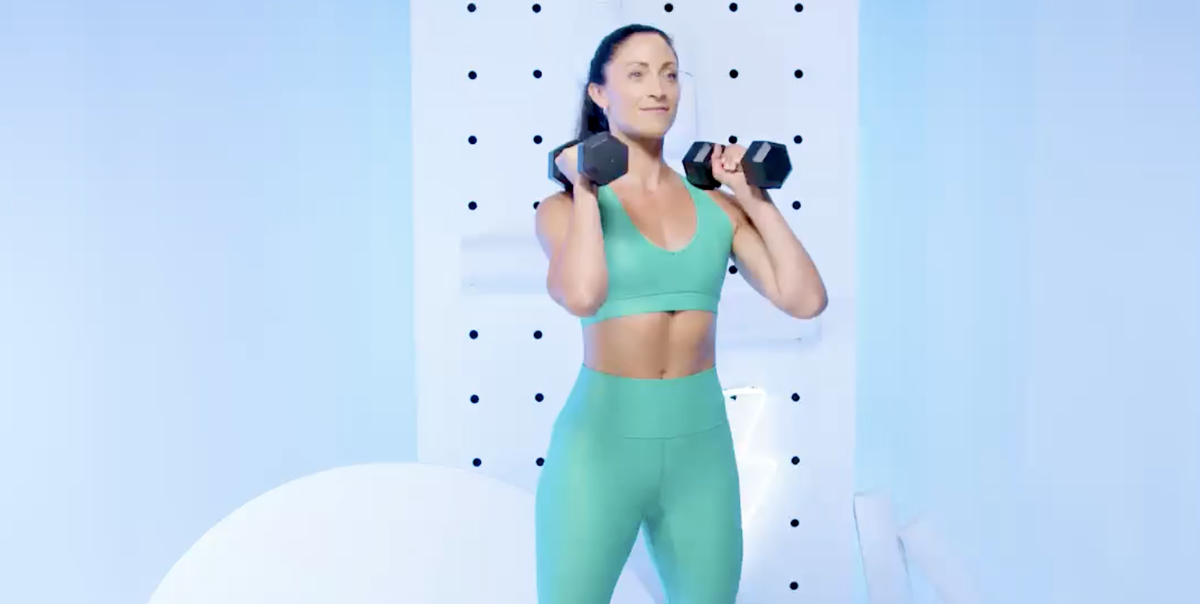 This 8-Minute Heavy Dumbbell Workout From A Trainer Sculpts Your Legs Fast